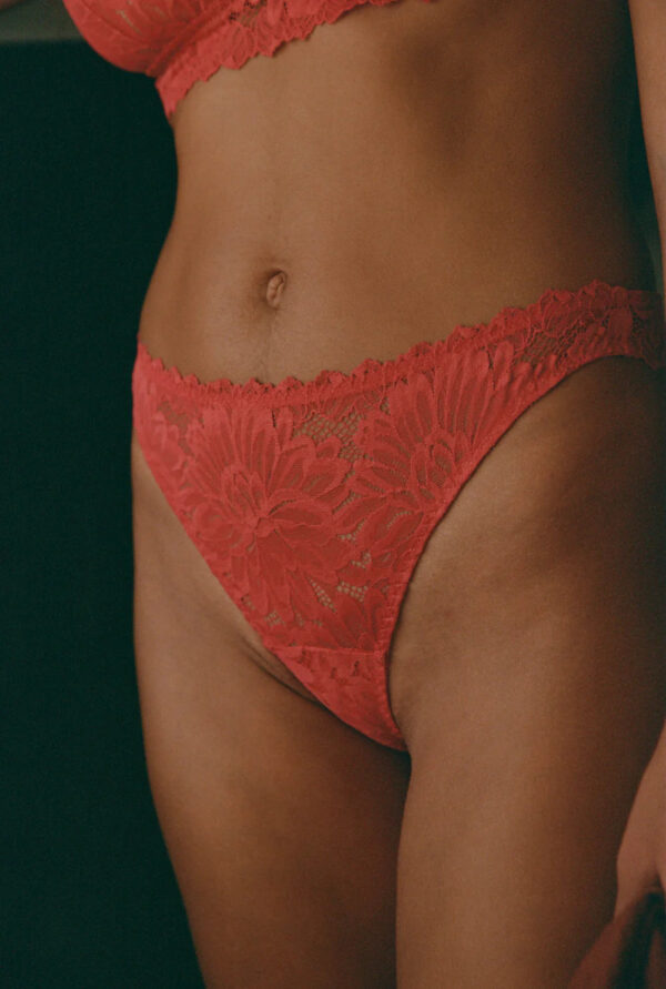 Tanga rouge dentelle femme sexy lingerie écoresponsable